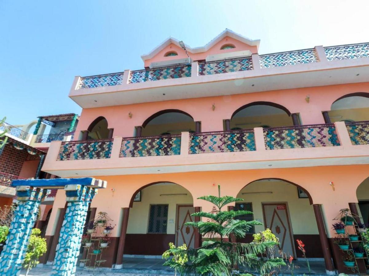 Oyo 72429 New Abhinandan Hotel Amroha Zewnętrze zdjęcie