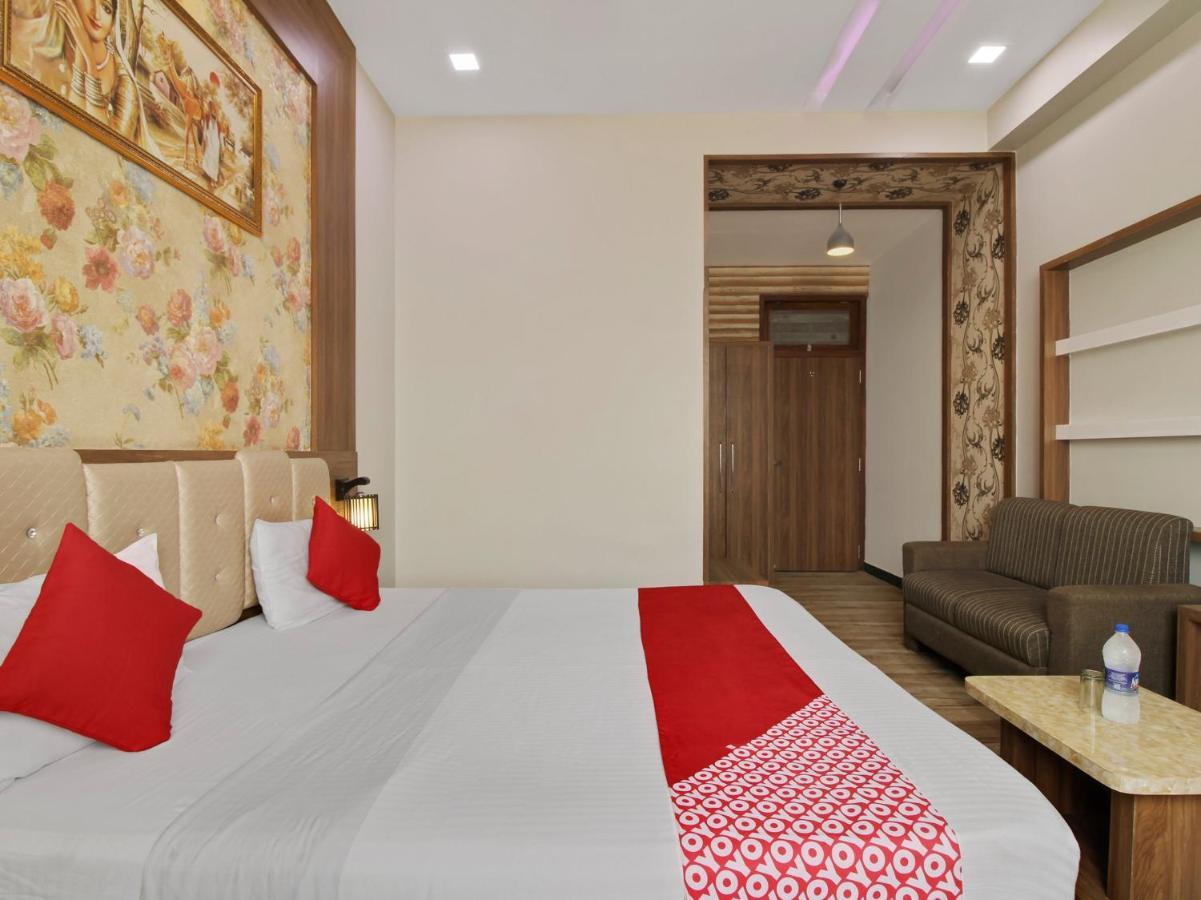 Oyo 72429 New Abhinandan Hotel Amroha Zewnętrze zdjęcie