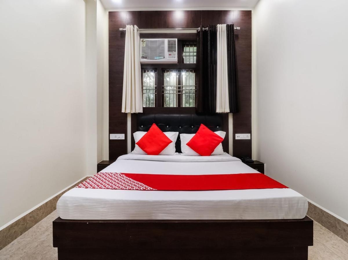 Oyo 72429 New Abhinandan Hotel Amroha Zewnętrze zdjęcie
