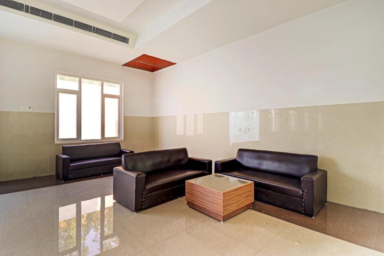 Oyo 72429 New Abhinandan Hotel Amroha Zewnętrze zdjęcie