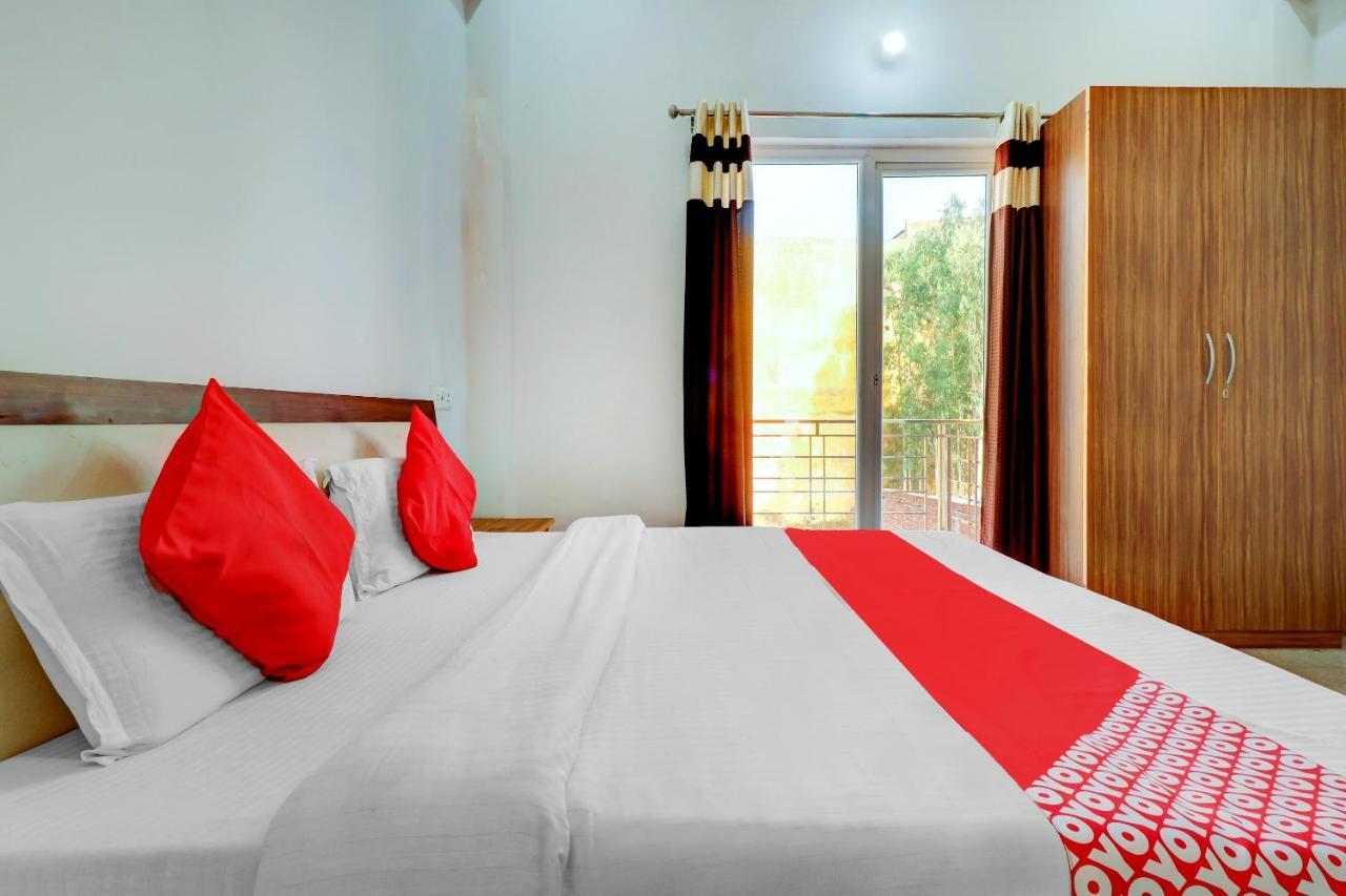 Oyo 72429 New Abhinandan Hotel Amroha Zewnętrze zdjęcie