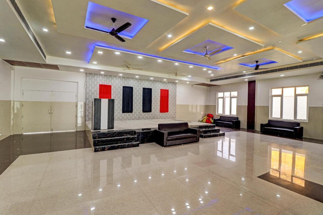 Oyo 72429 New Abhinandan Hotel Amroha Zewnętrze zdjęcie